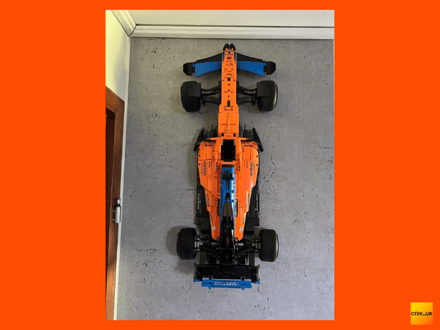 VERTICAL Wall mount for LEGO McLaren F1 Car (42141)